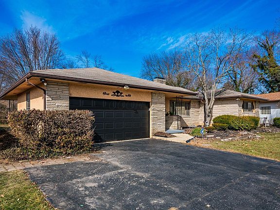 2nd image of 1423 Cottingham Ct E