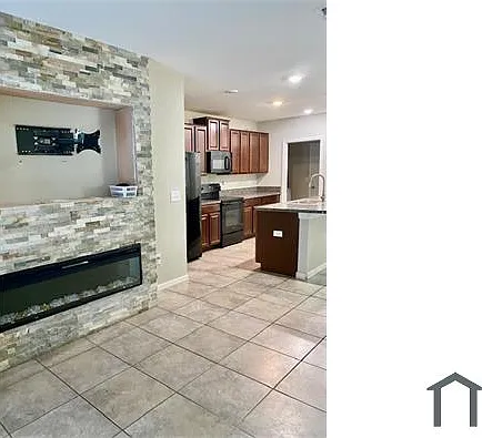15706 Greenleaf Bay St — Photo 2