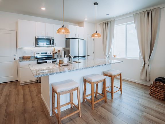 5th image of 192 E Ramble Ave #192