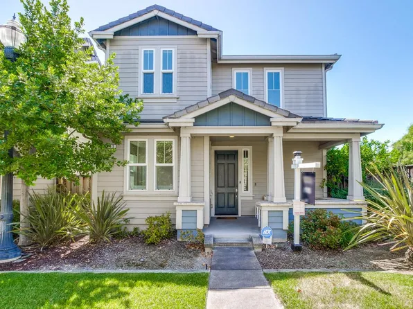 205 Rayos Del Sol Dr, San Jose, CA 95116