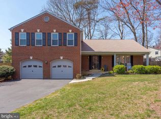 8019 Daffodil Ct, Springfield, VA 22152