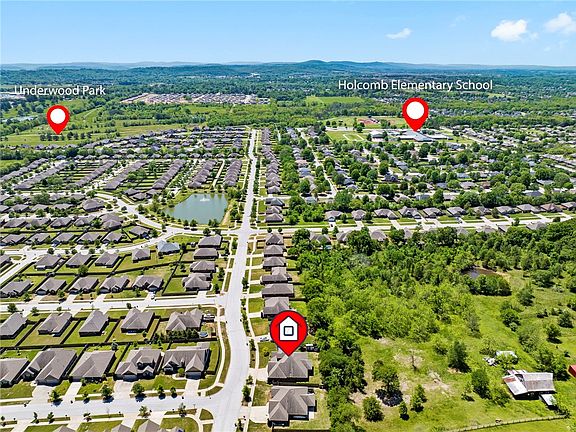 2nd image of 3263 Raven Ln