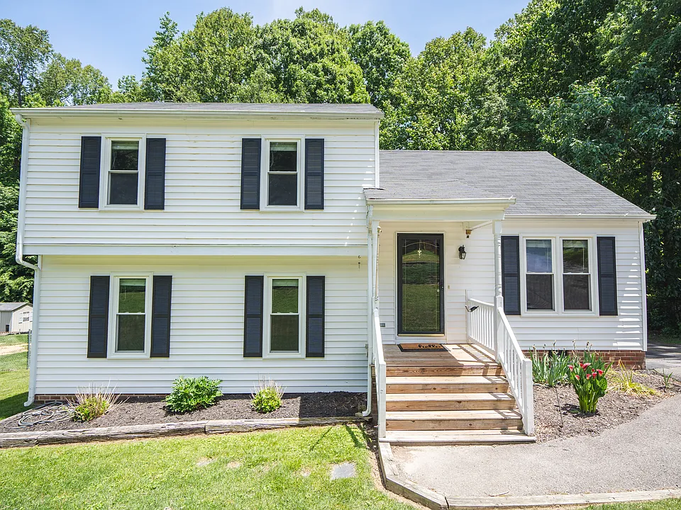 4519 Burgess House Ln
