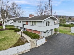 59 Joan Dr, Pittsfield, MA 01201