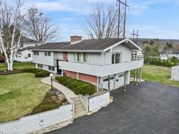 59 Joan Dr, Pittsfield, MA 01201