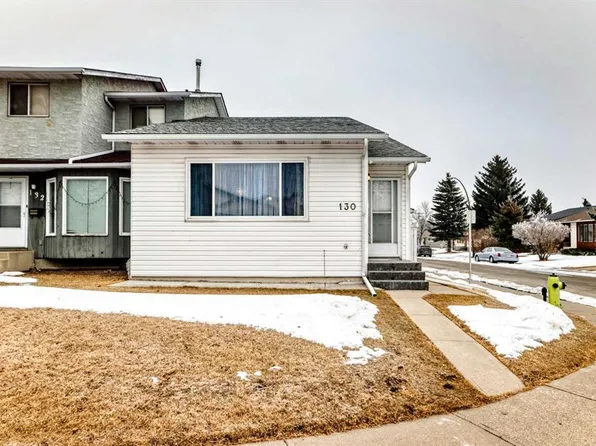 130 W Pinemeadow Rd NE, Calgary, AB T1Y 4N9