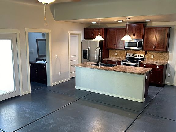 3rd image of 1041 N 10th Ave Unit 2