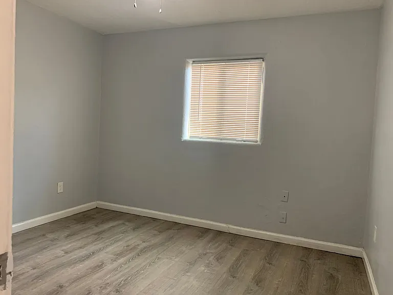 328 Rhode Island (New) St NE — Photo 11