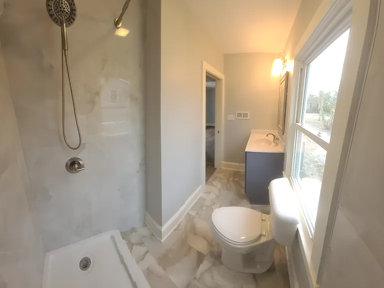 112 Barker St — Photo 11