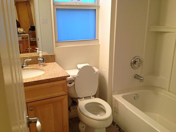 5th image of 668 NE 61st St