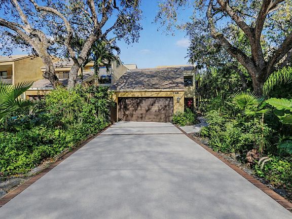 4th image of 738 St Albans Drive