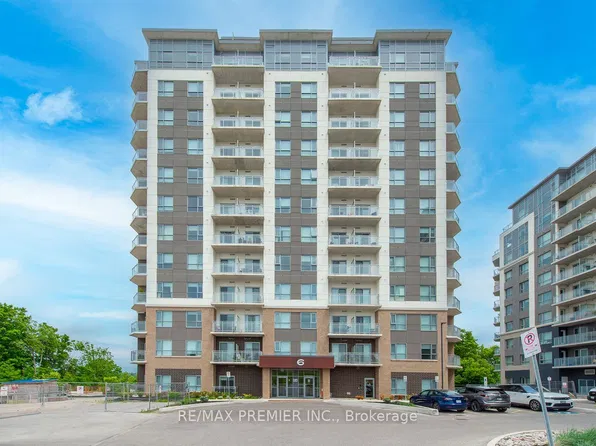 56 Lakeside Ter, Barrie, ON