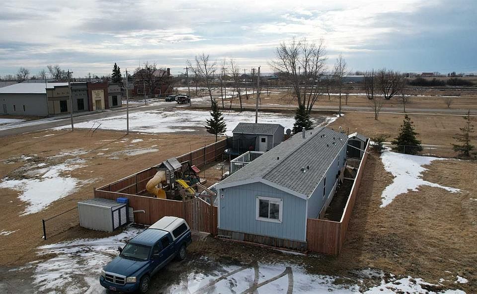 1st image of 331 E Gleichen St