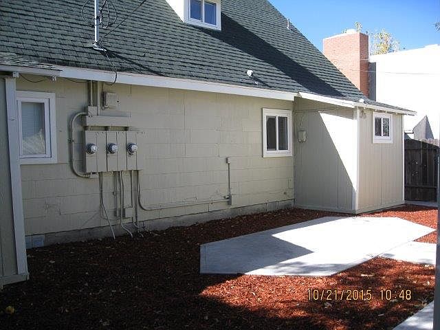 2nd image of 604-604 N Mt Shasta Blvd