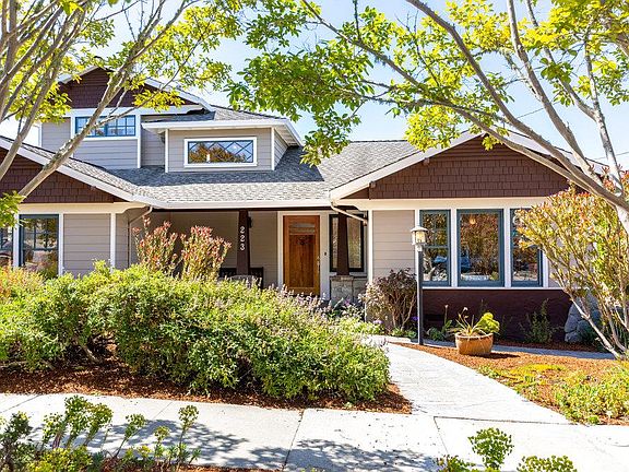 3rd image of 223 Alta Ave