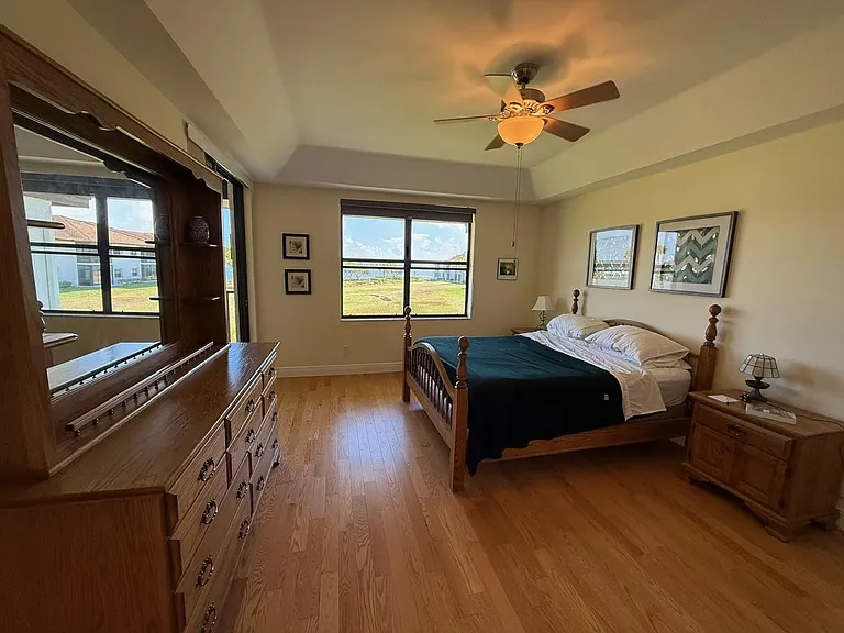 6102 SE Landing Way #13 — Photo 9