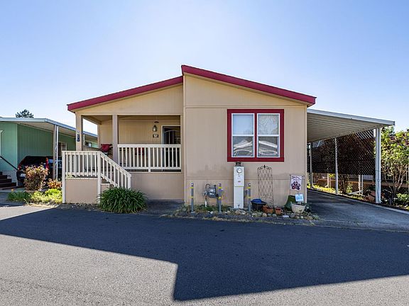 3rd image of 75 Bluejay Drive