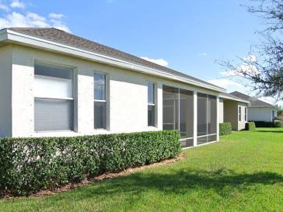 2nd image of 3220 Brookfield Dr