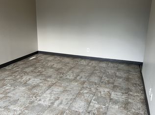 140 Carleton Dr, Saskatoon, SK S7H3N6