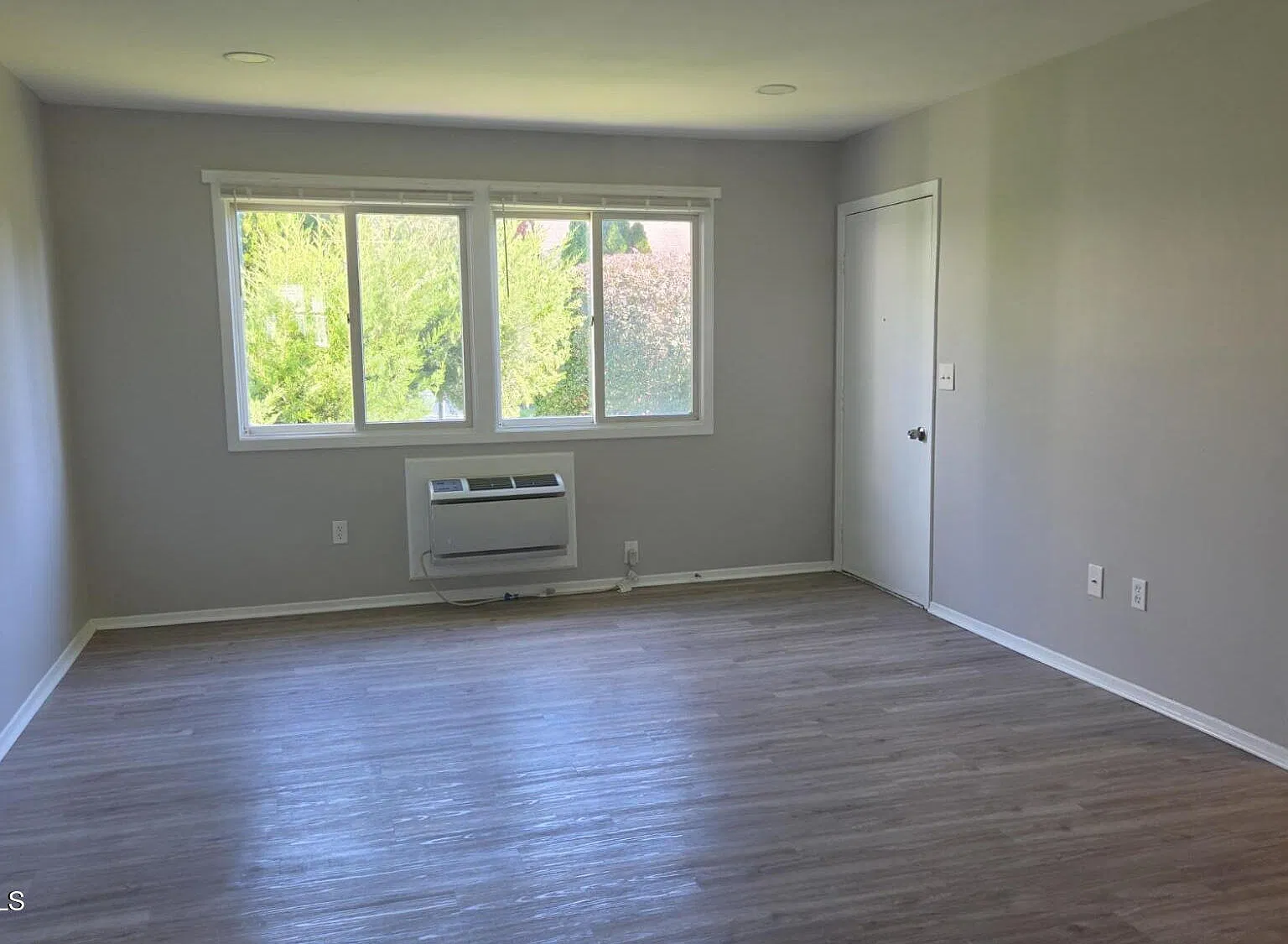2 bed, $2,125 — Photo 4