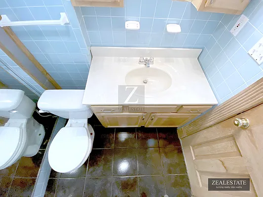 Rented by ZealEstate Group Inc | media 86