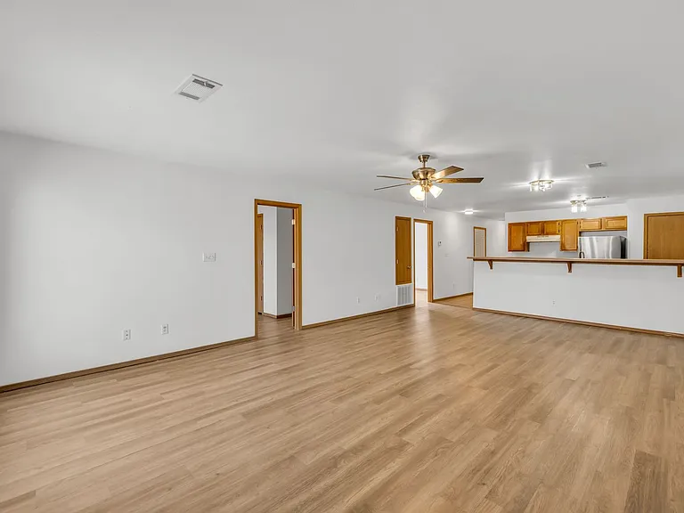 2805 Trailwood Dr — Photo 8