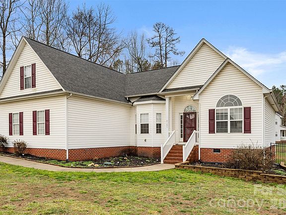 3rd image of 4187 Timberwood Dr