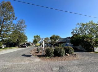 2785 Alton Ln, Santa Rosa, CA 95403