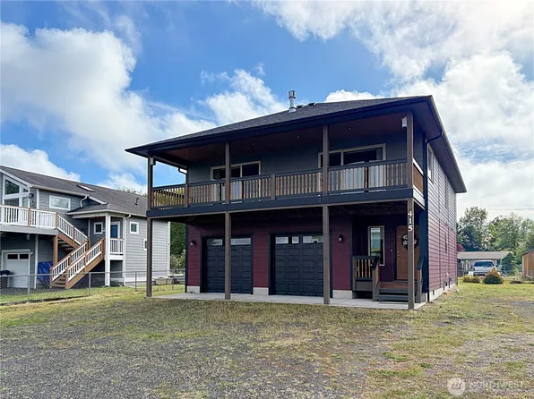 415 Olympic View Avenue NE, Ocean Shores, WA 98569