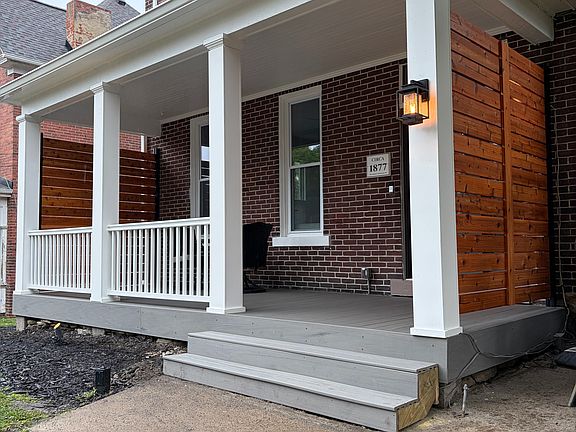 3rd image of 423 Delaware Ave APT 1