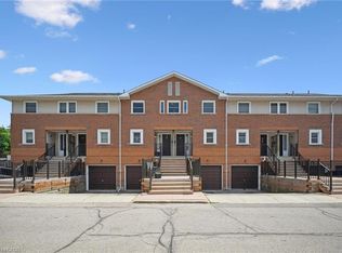 465 Beechwood Pl #17, Waterloo, ON N2T2N8