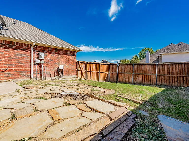 1875 Crestlake Dr — Photo 31