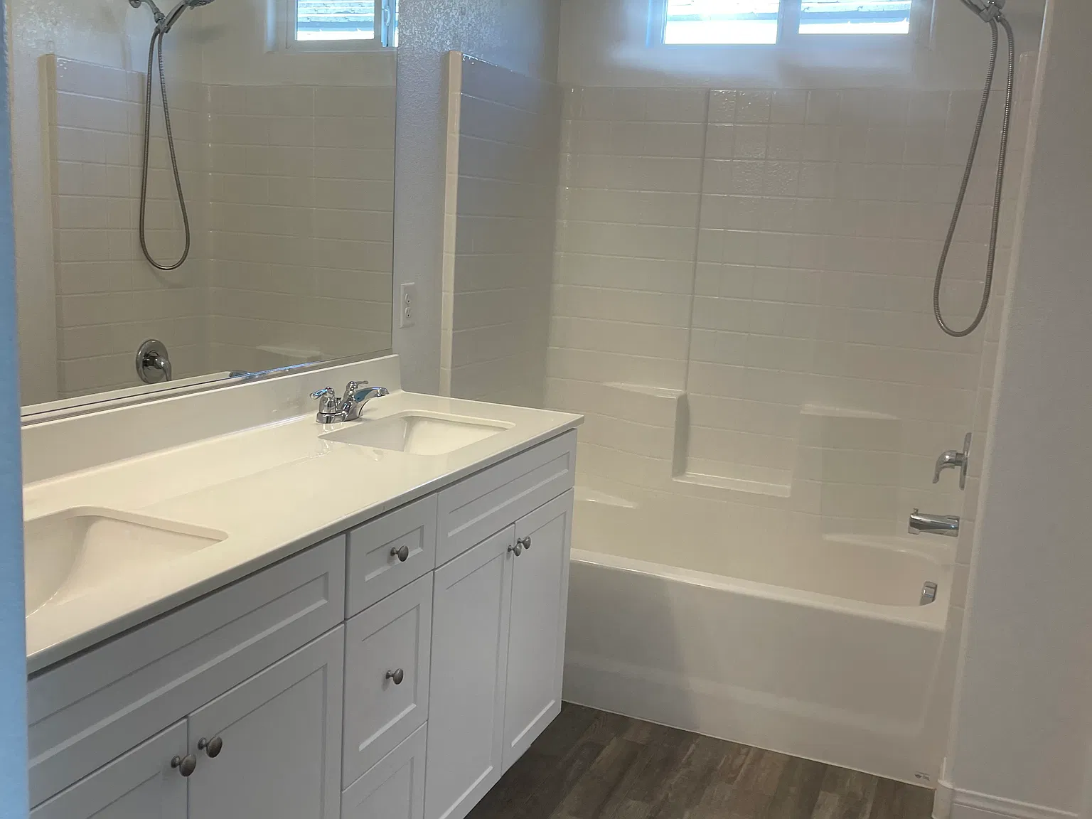 4 bed, 2.5 bath, 1470 sqft, $2,200 — Photo 2