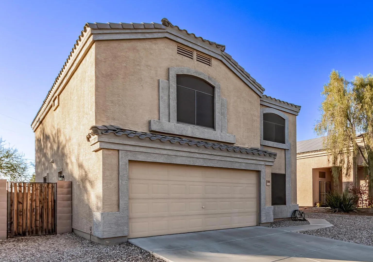 4 bed, 3.0 bath, 2154 sqft, $2,200 — Photo 3