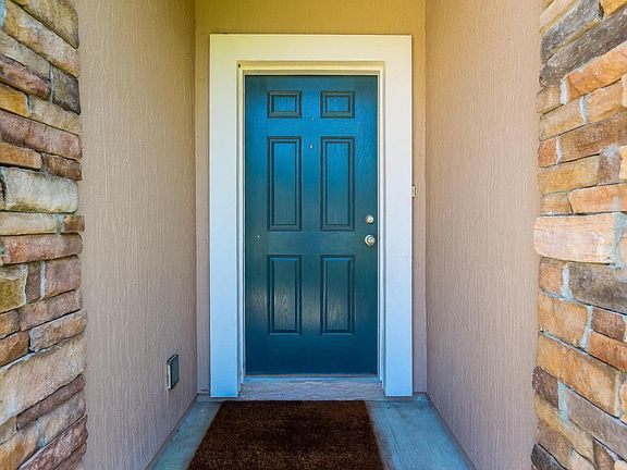 4th image of 501 Pinehollow Ct