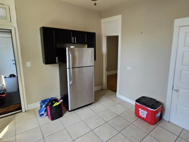 928 S Claremont Ave #2F — Photo 2