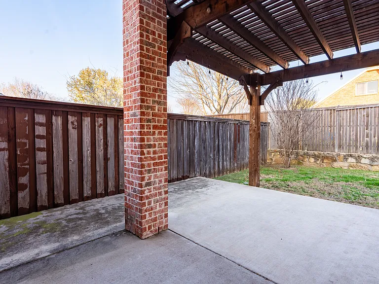 2505 Vista Oaks Dr — Photo 34