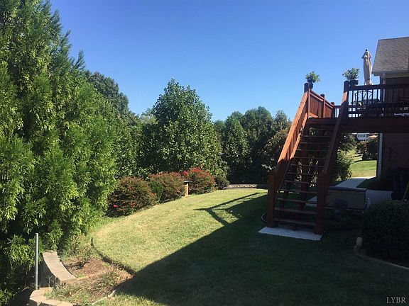 3rd image of 1290 Glenbrooke Dr