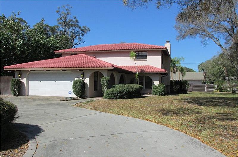 1st image of 501 Oleander Way S
