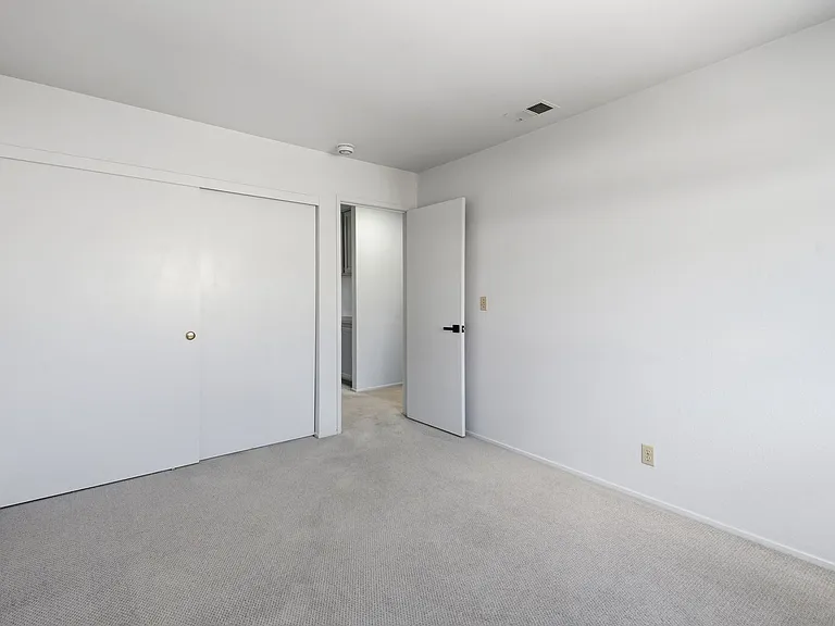 1387 Xavier Ave — Photo 24