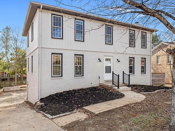 2nd image of 2053 Huckleberry Cir