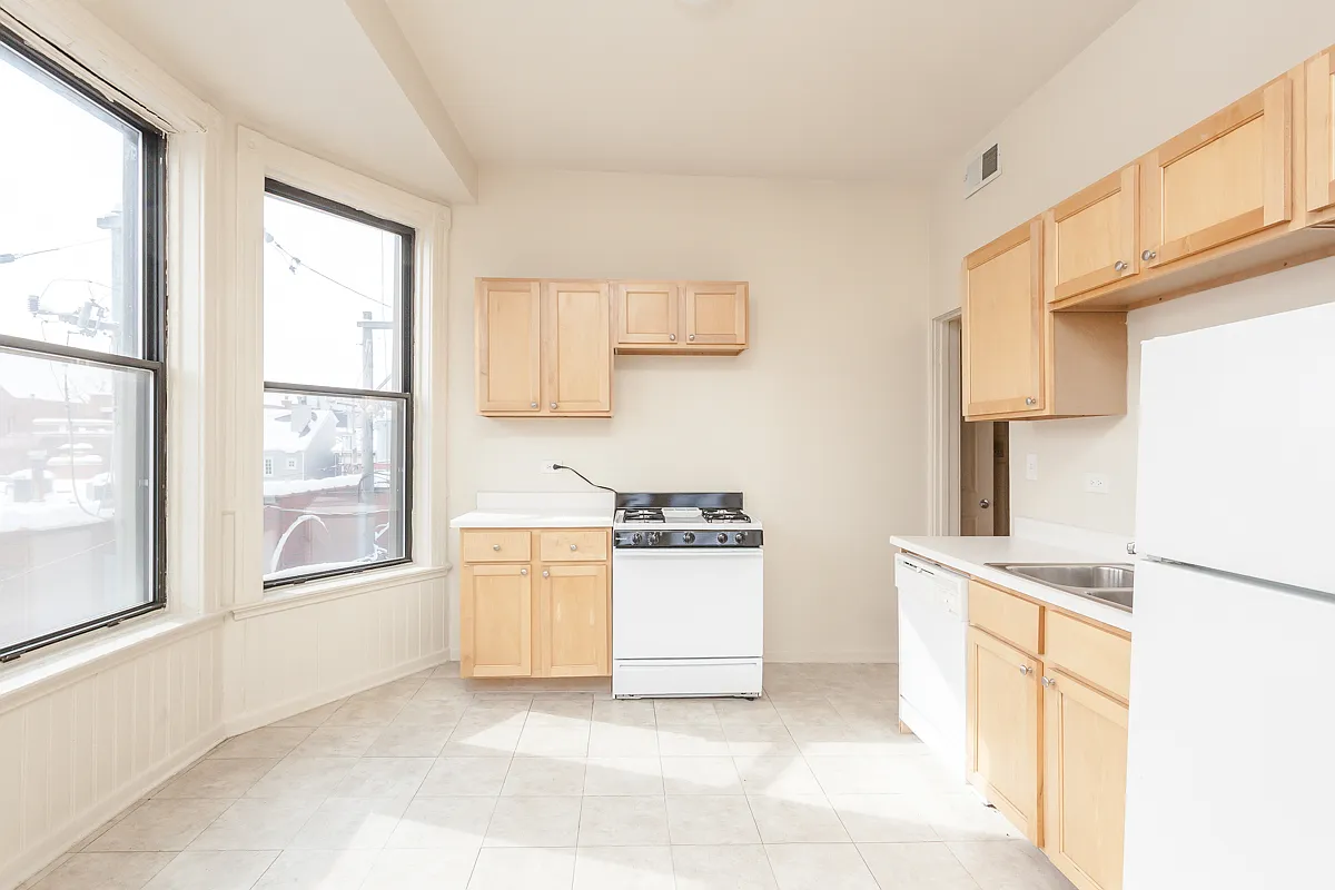 1726 N Orchard St — Photo 4