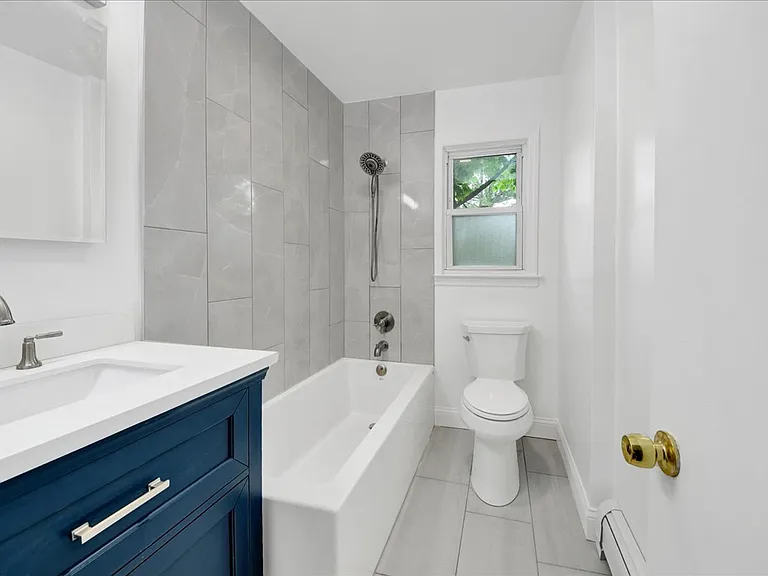 21 E Cedar St #2 — Photo 5