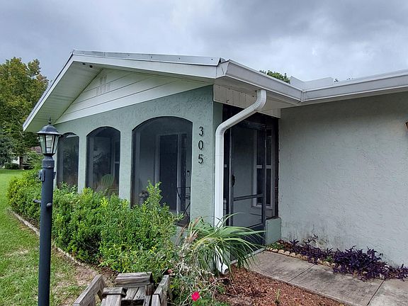 5th image of 305 Oakwood Ln