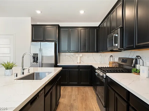 6844 Bayou Hollow Ave, Las Vegas, NV 89156