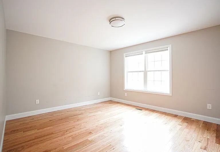 2 James St #1 — Photo 11