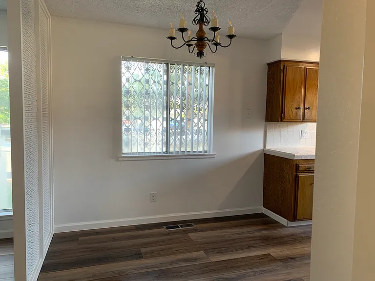 1601 W Fairmont Ave #A — Photo 5