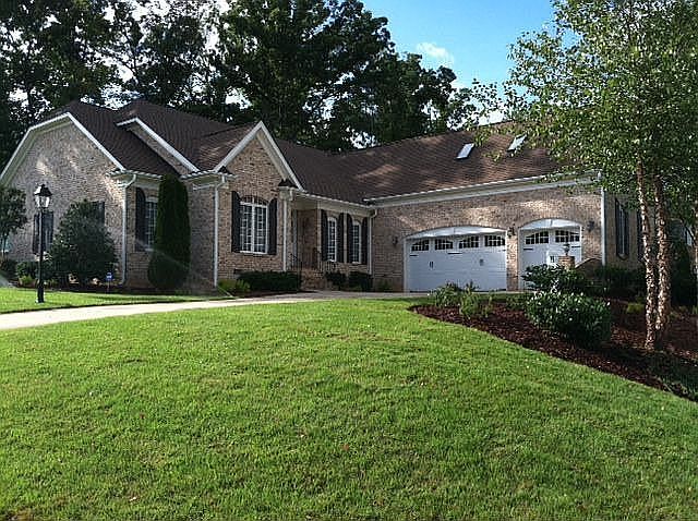 1st image of 307 Topwater Ln
