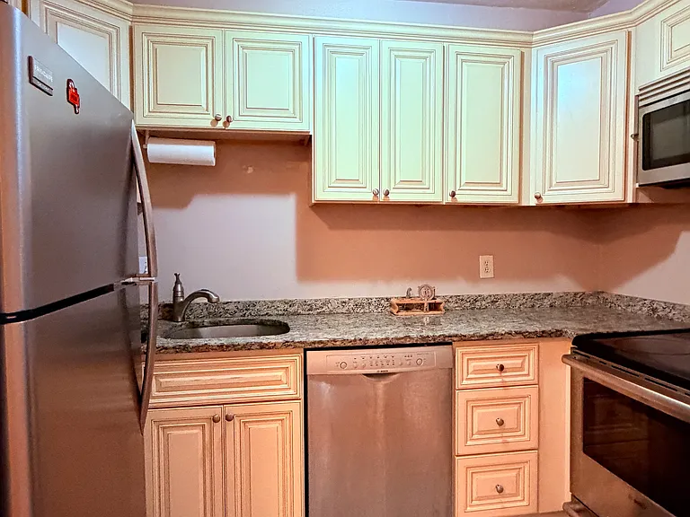 65 Hemenway St #6 — Photo 1