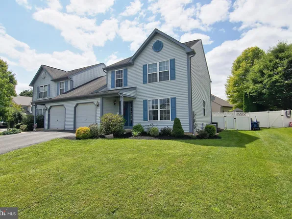 22 Ontario Dr, Sinking Spring, PA 19608
